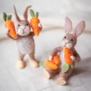 Kanin – Dekorativ ullfigur