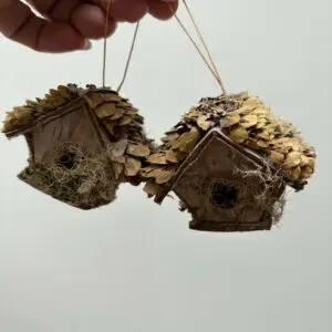 Hängande Fågelholk i Naturmaterial
