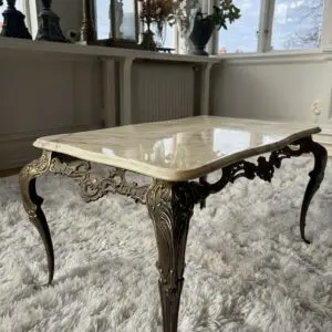 Elegant vintage soffbord / sidobord rokoko