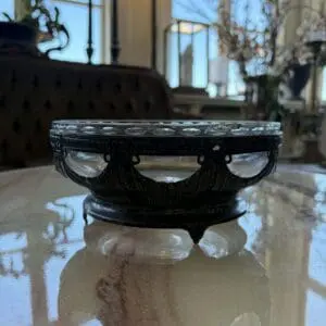 Fransk Art Deco skål med glasinsats, ca 1910–1930